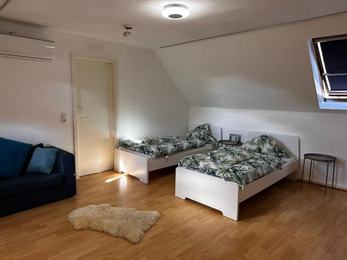 A&V Apartments Gemuetliche Rheinblick Wohnung Apt Daisy Duisburg Bagian luar foto