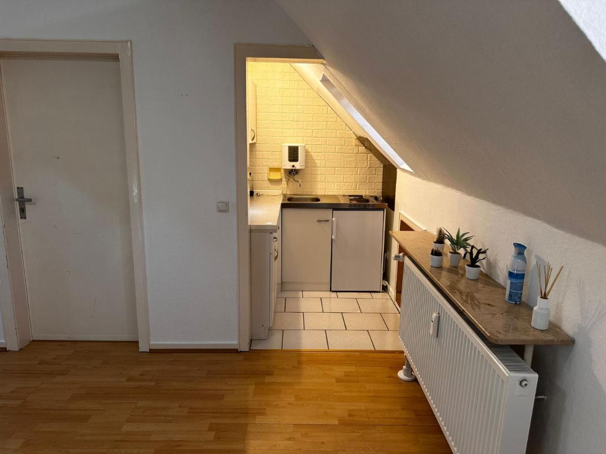 A&V Apartments Gemuetliche Rheinblick Wohnung Apt Daisy Duisburg Bagian luar foto