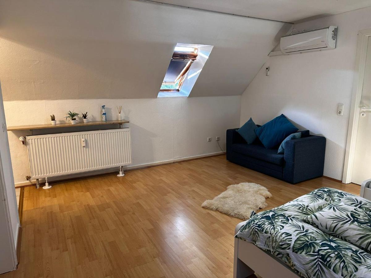 A&V Apartments Gemuetliche Rheinblick Wohnung Apt Daisy Duisburg Bagian luar foto